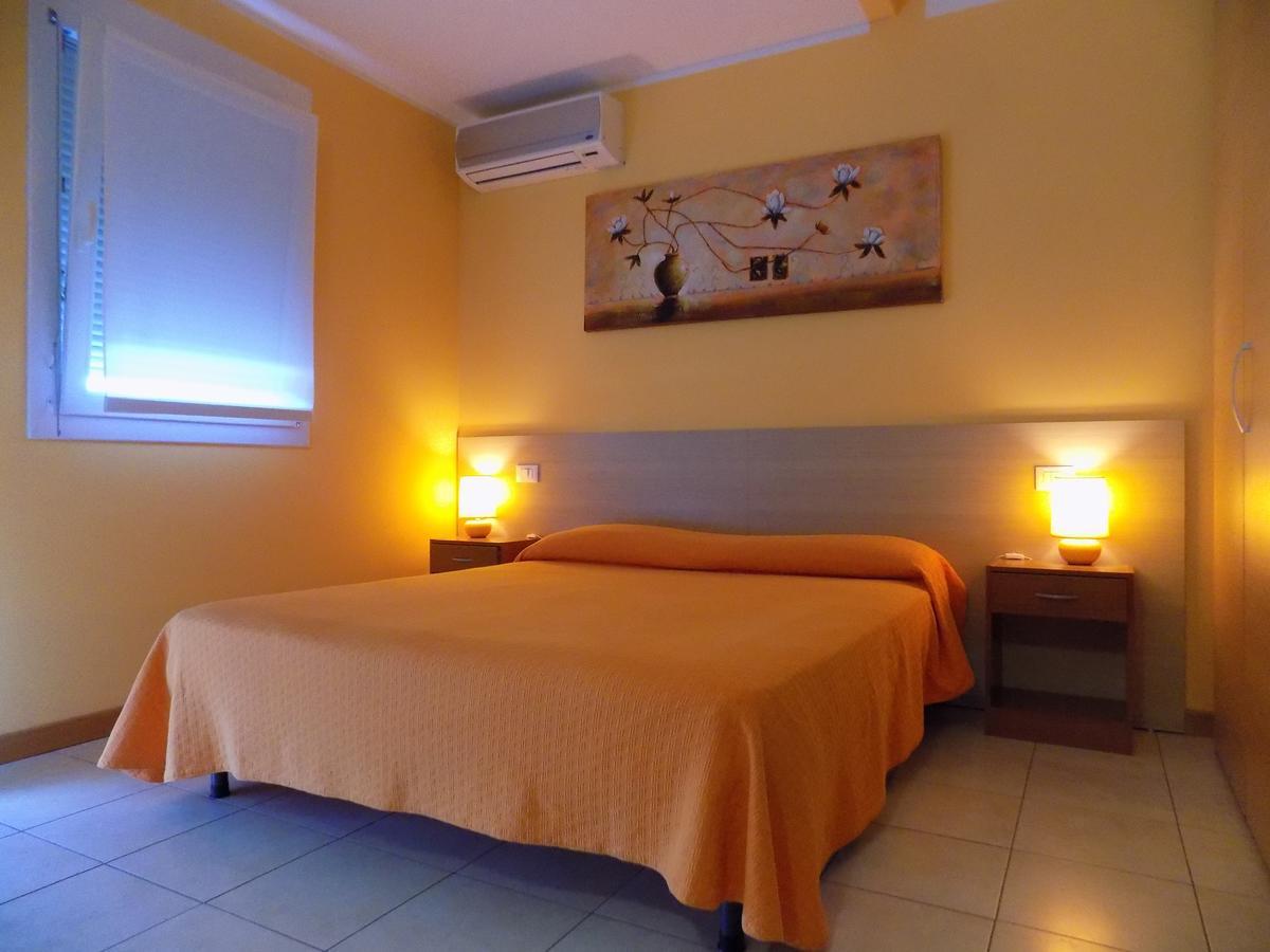 Hotel Residence Sole Fontanafredda Extérieur photo