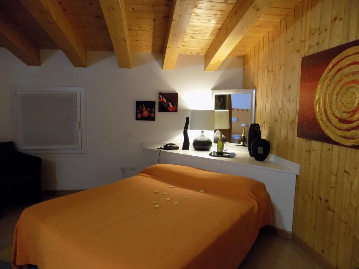 Hotel Residence Sole Fontanafredda Extérieur photo